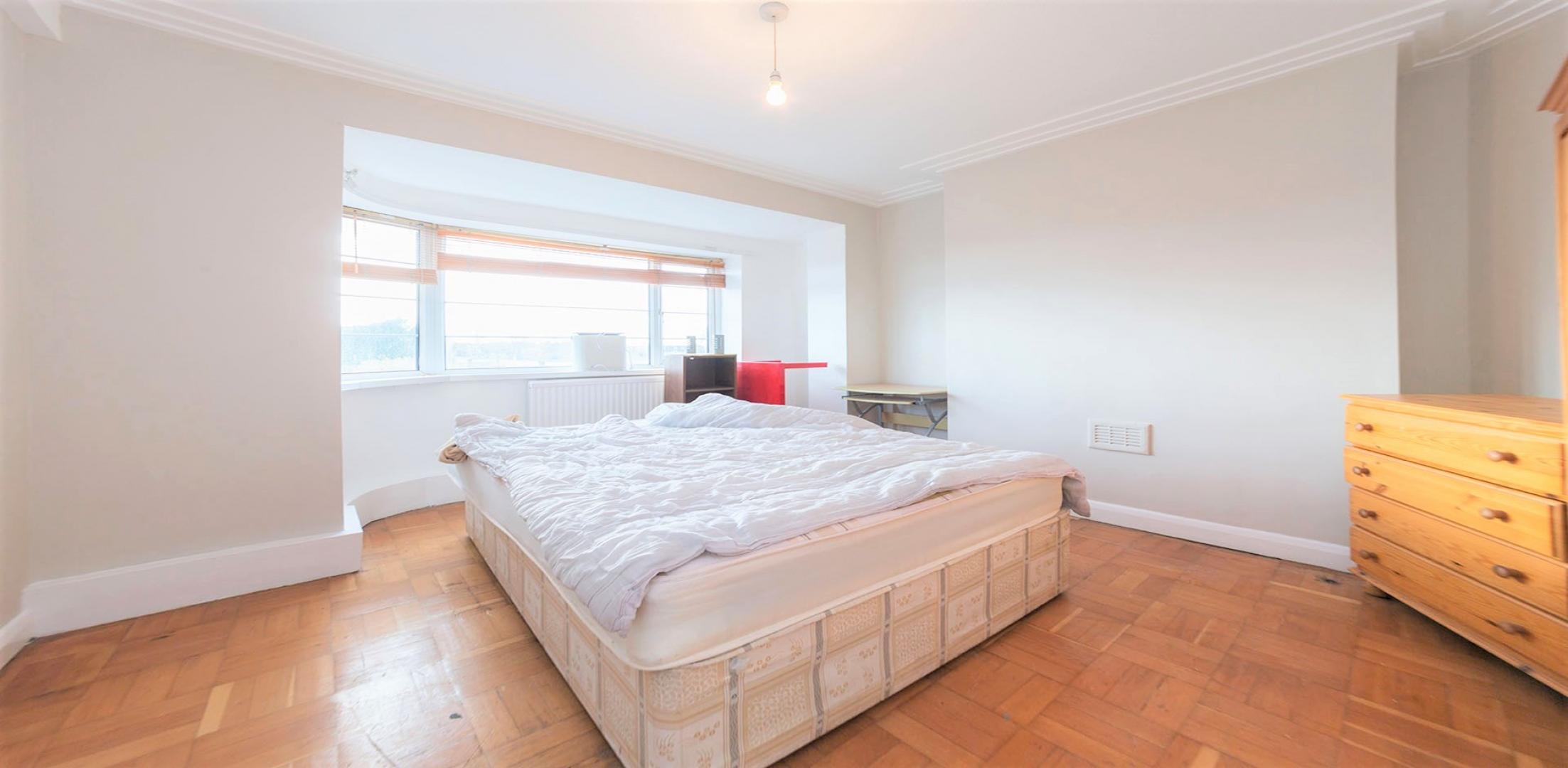 			3 Bedroom, 1 bath, 1 reception Flat			 Oman Avenue, WILLESDEN GREEN